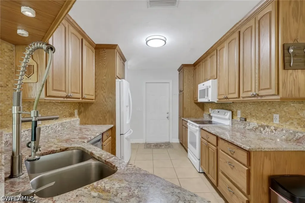 3425 29th Avenue SW Naples FL 34117