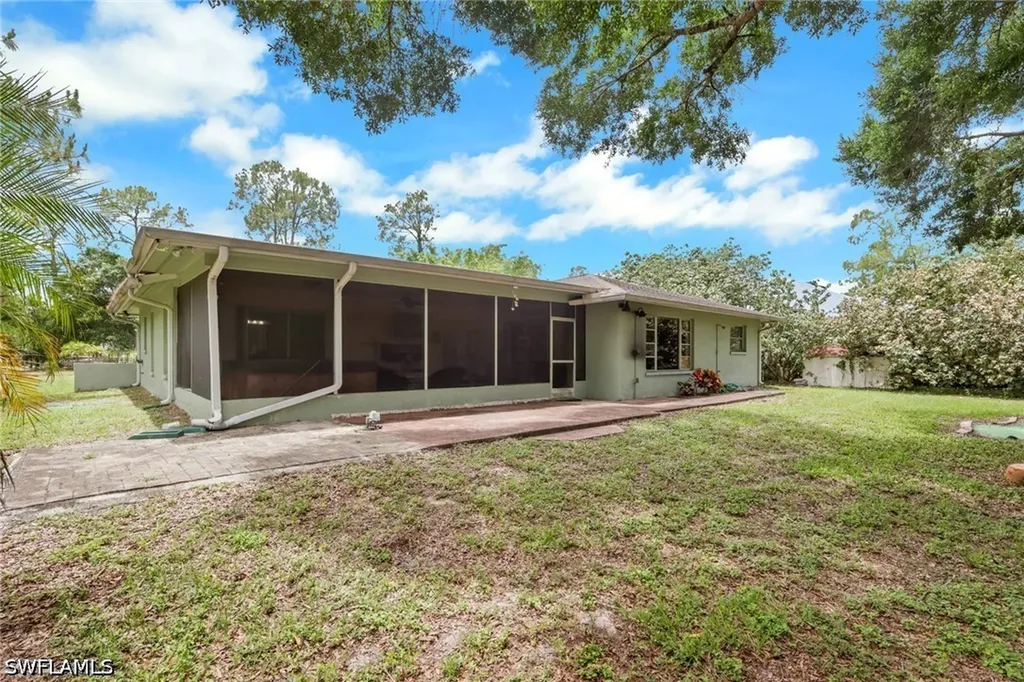 3425 29th Avenue SW Naples FL 34117