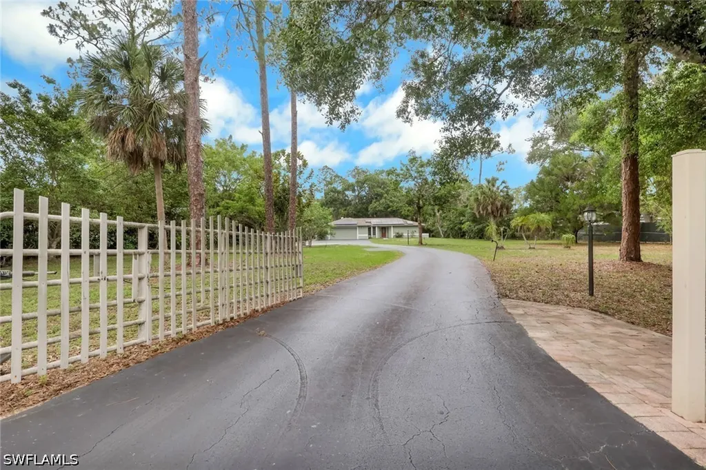 3425 29th Avenue SW Naples FL 34117
