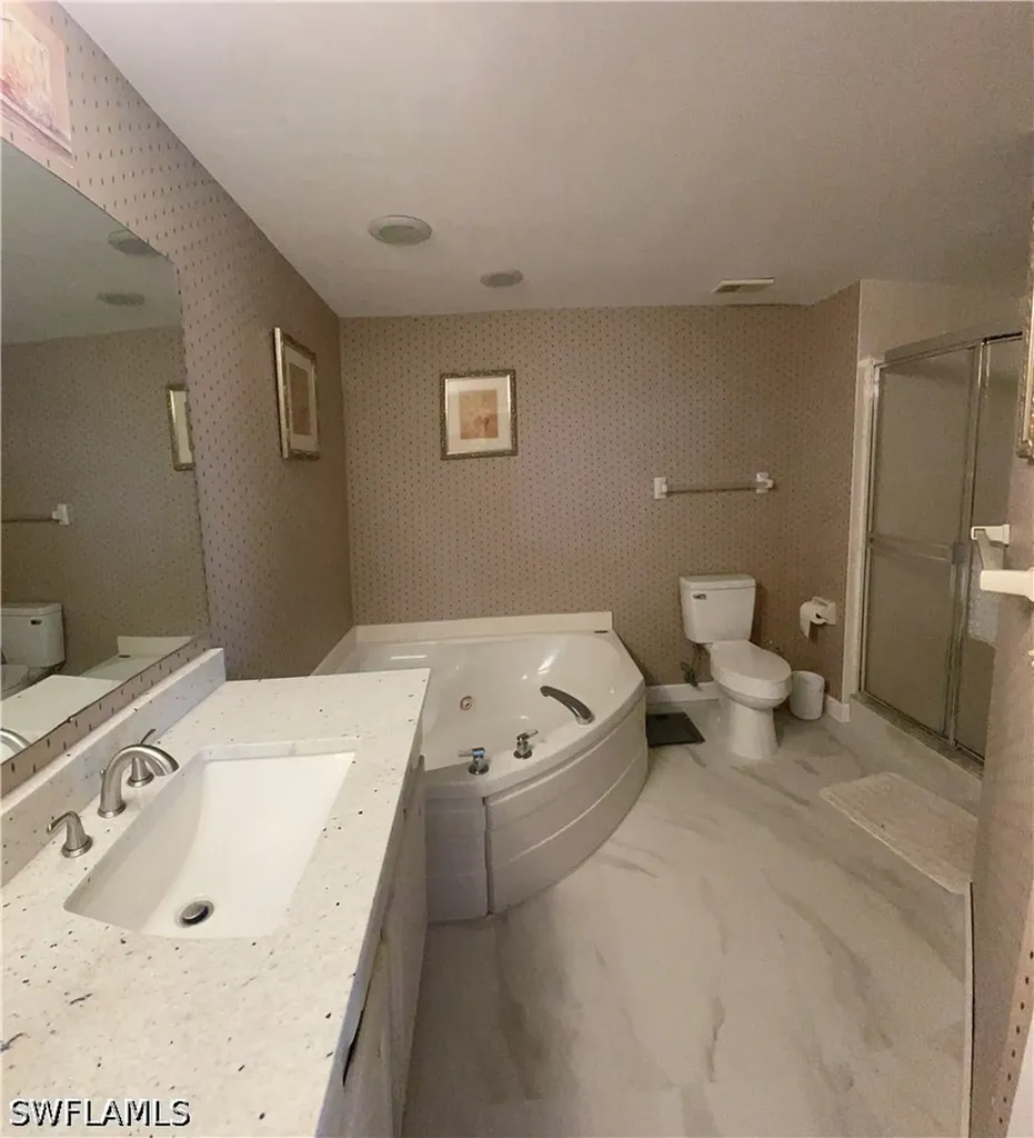 13105 Vanderbilt Drive Naples FL 34110
