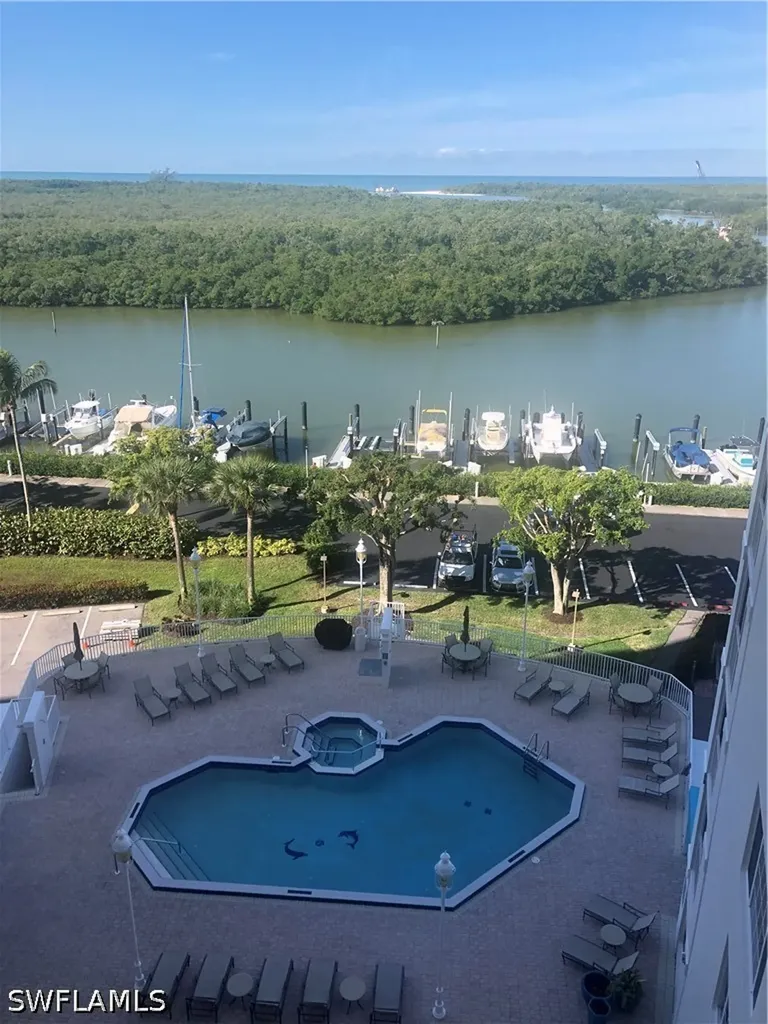 13105 Vanderbilt Drive Naples FL 34110