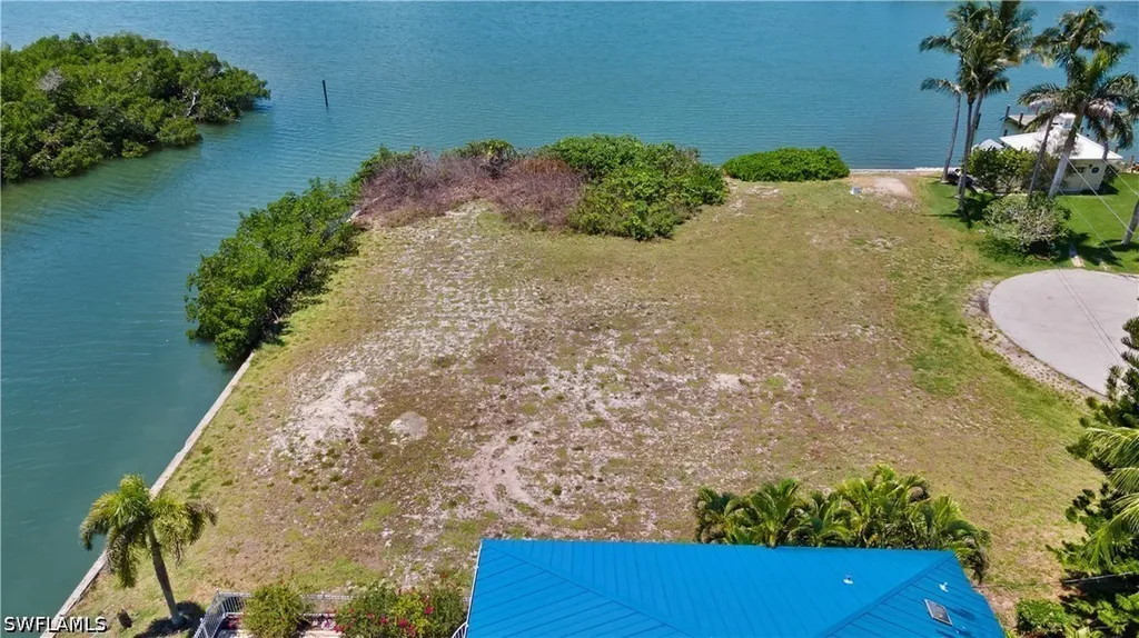 429 San Juan Avenue Naples FL 34113