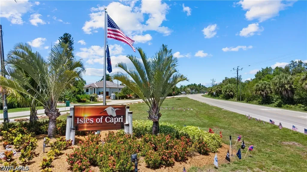 429 San Juan Avenue Naples FL 34113
