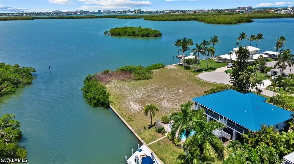 429 San Juan Avenue Naples FL 34113
