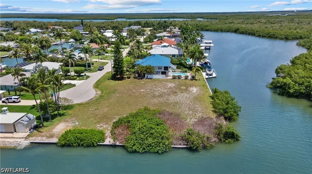 429 San Juan Avenue Naples FL 34113