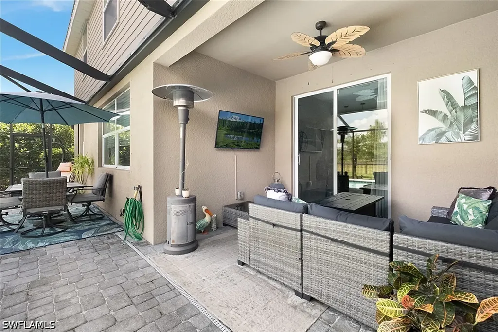 2284 Dancy Street Naples FL 34120