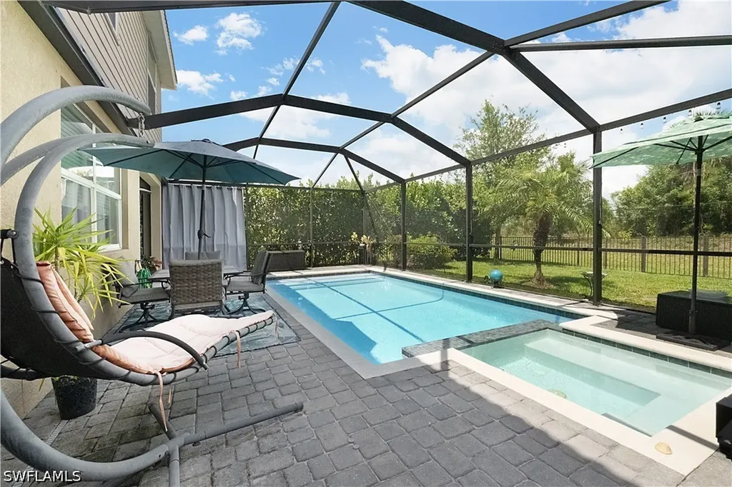 2284 Dancy Street Naples FL 34120