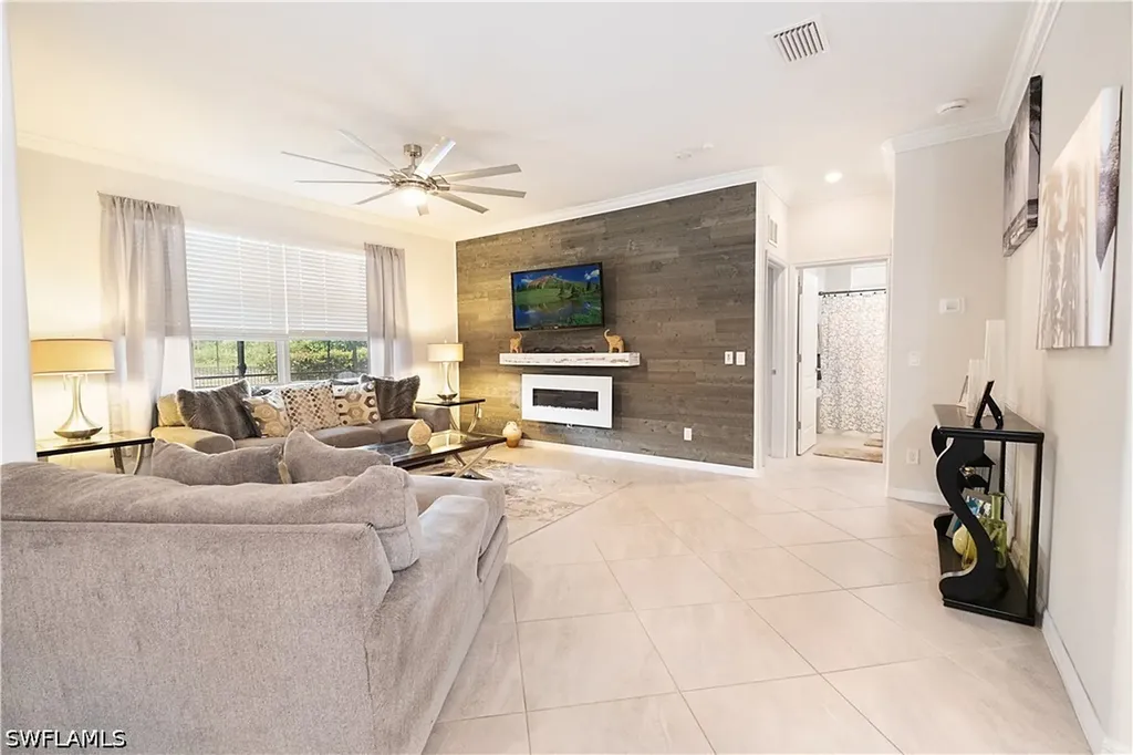 2284 Dancy Street Naples FL 34120