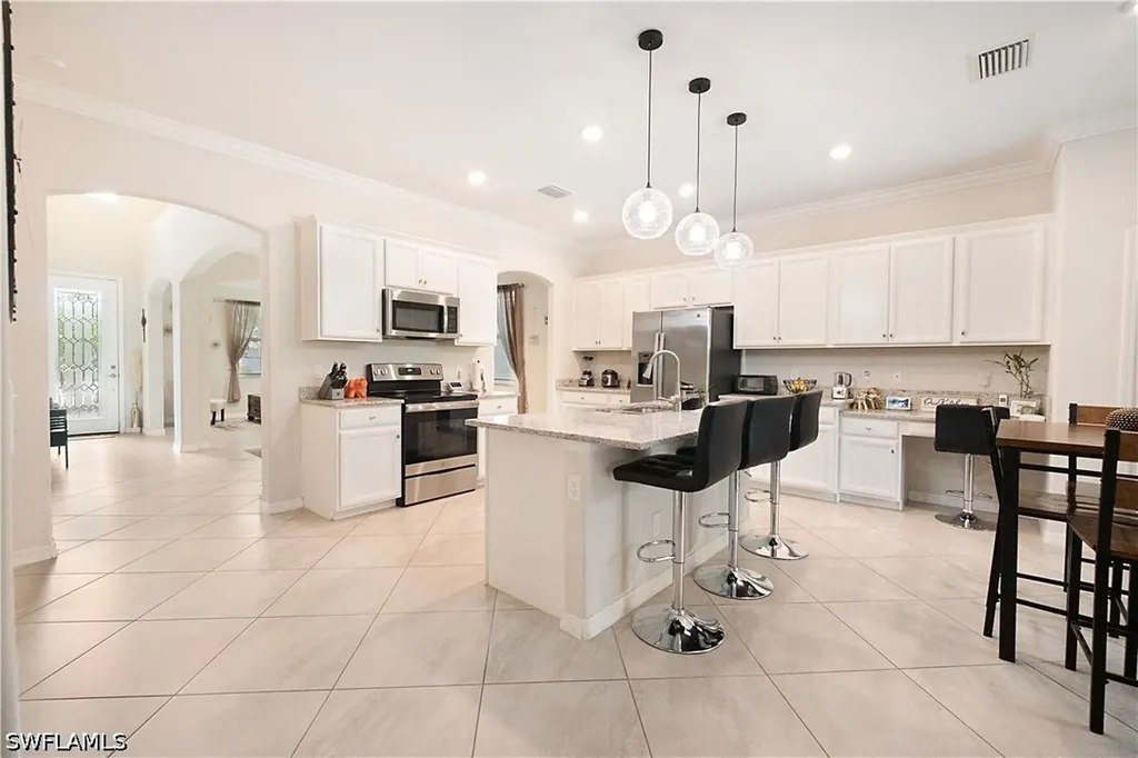 2284 Dancy Street Naples FL 34120