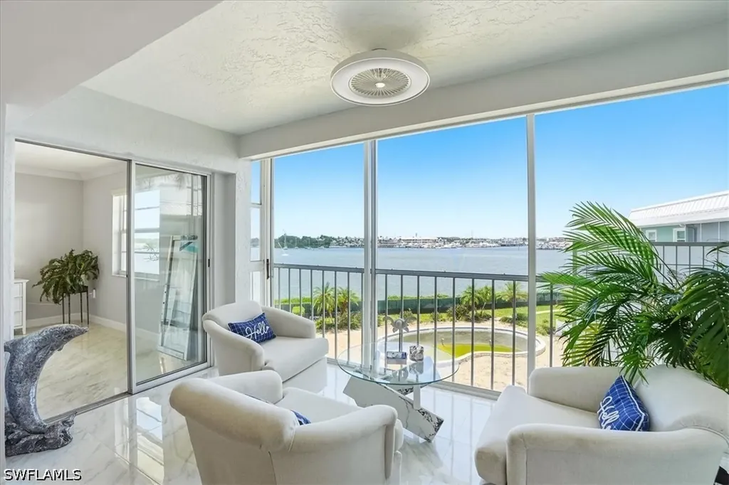 1280 Blue Point Avenue Naples FL 34102