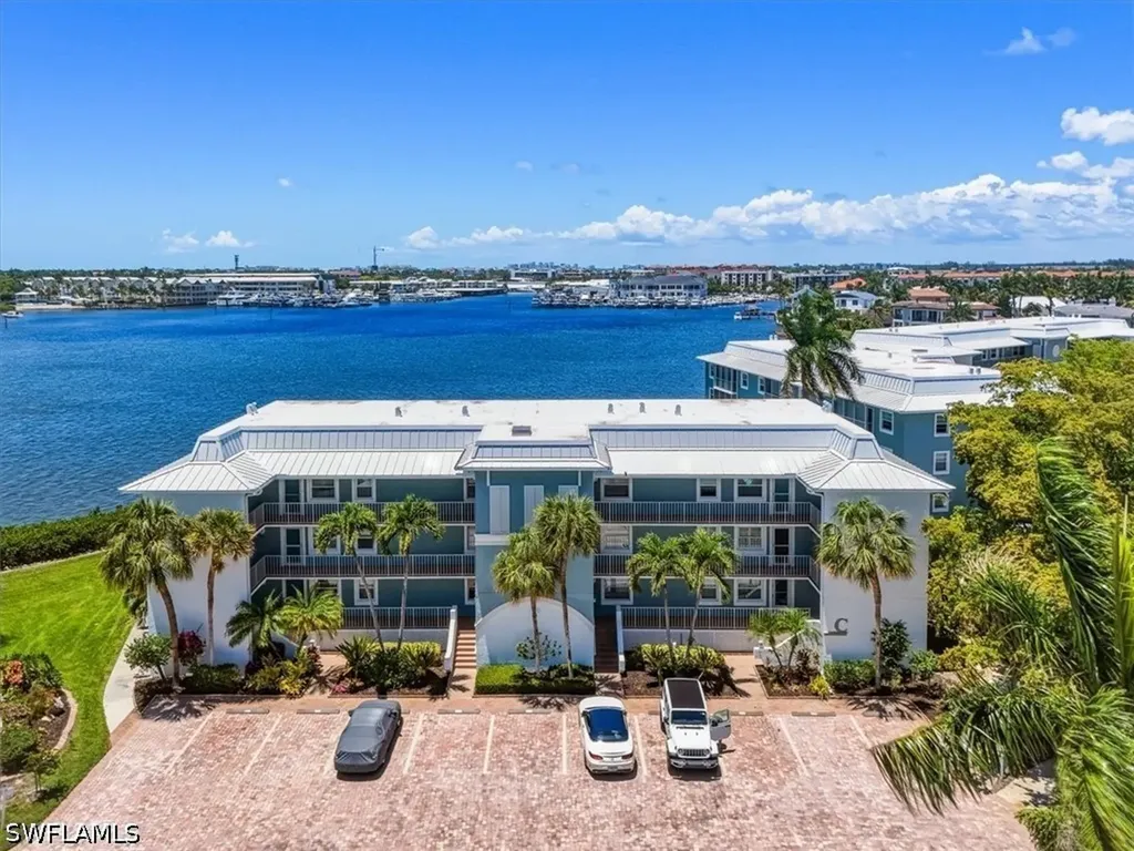 1280 Blue Point Avenue Naples FL 34102