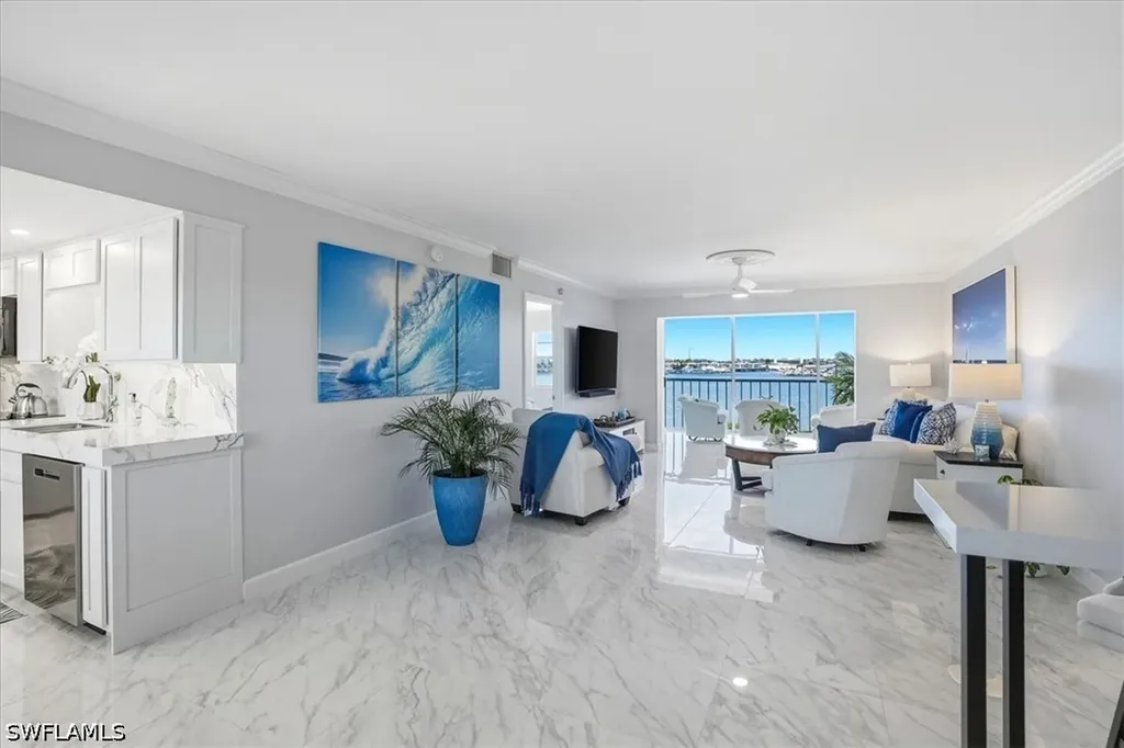 1280 Blue Point Avenue Naples FL 34102
