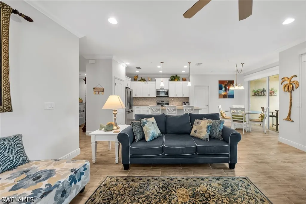 6981 Avalon Circle Naples FL 34112