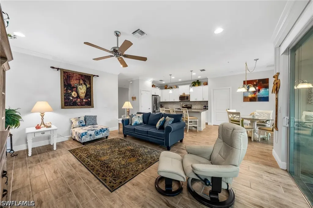 6981 Avalon Circle Naples FL 34112