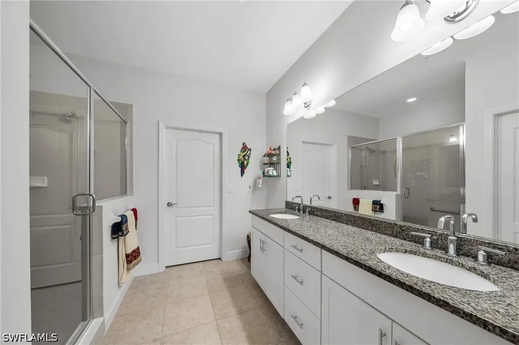 6981 Avalon Circle Naples FL 34112