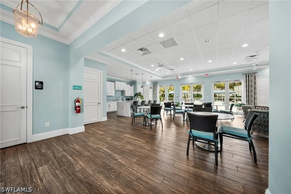 6981 Avalon Circle Naples FL 34112