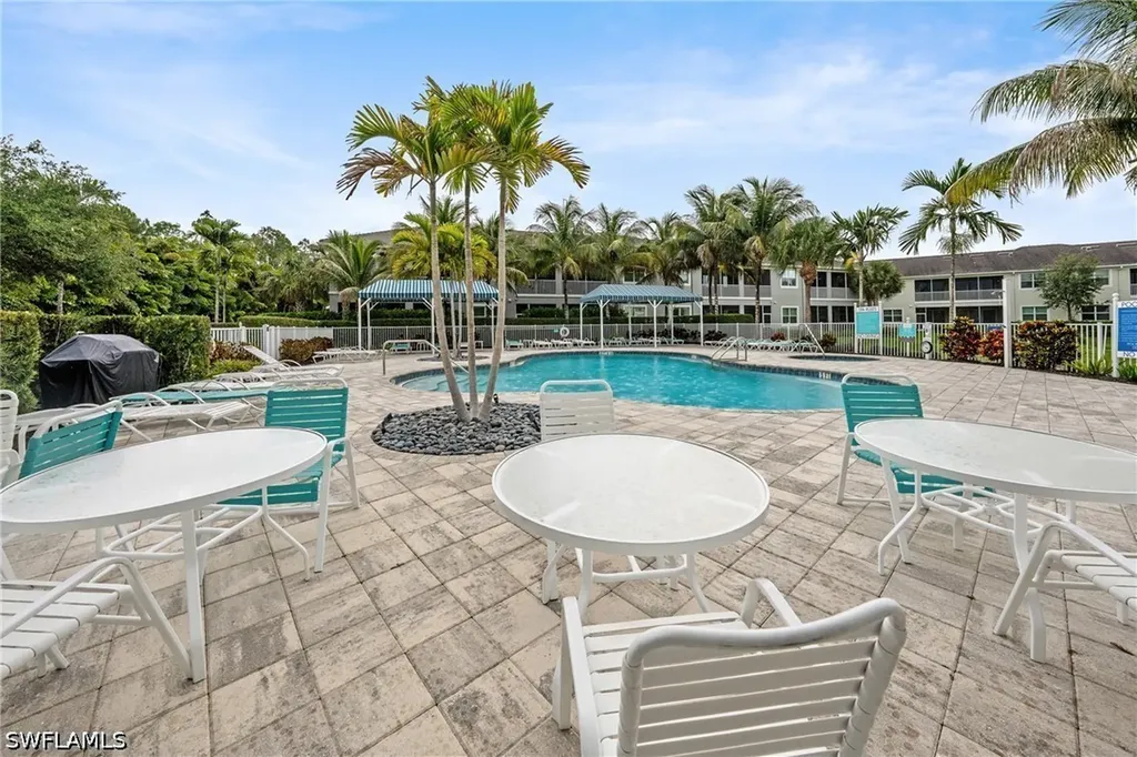 6981 Avalon Circle Naples FL 34112
