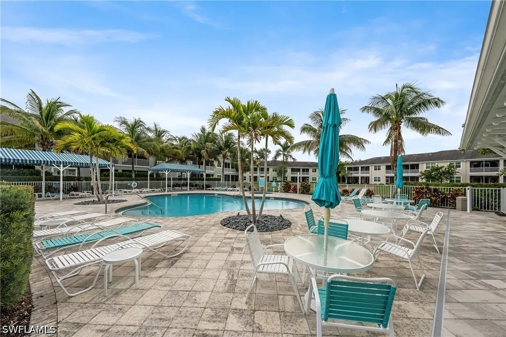 6981 Avalon Circle Naples FL 34112
