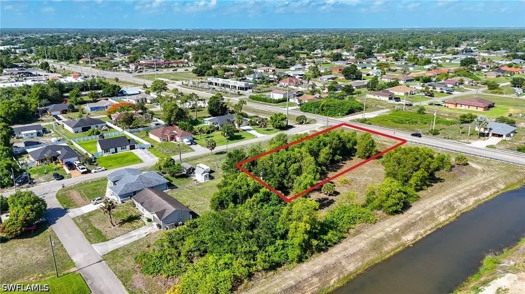 702 Gunnery Road N Lehigh Acres FL 33971