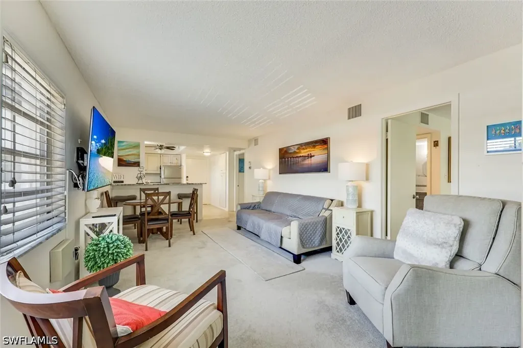 5 High Point Circle W Naples FL 34103
