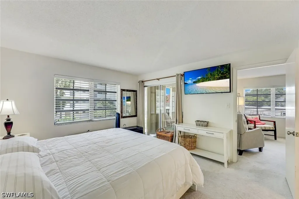 5 High Point Circle W Naples FL 34103