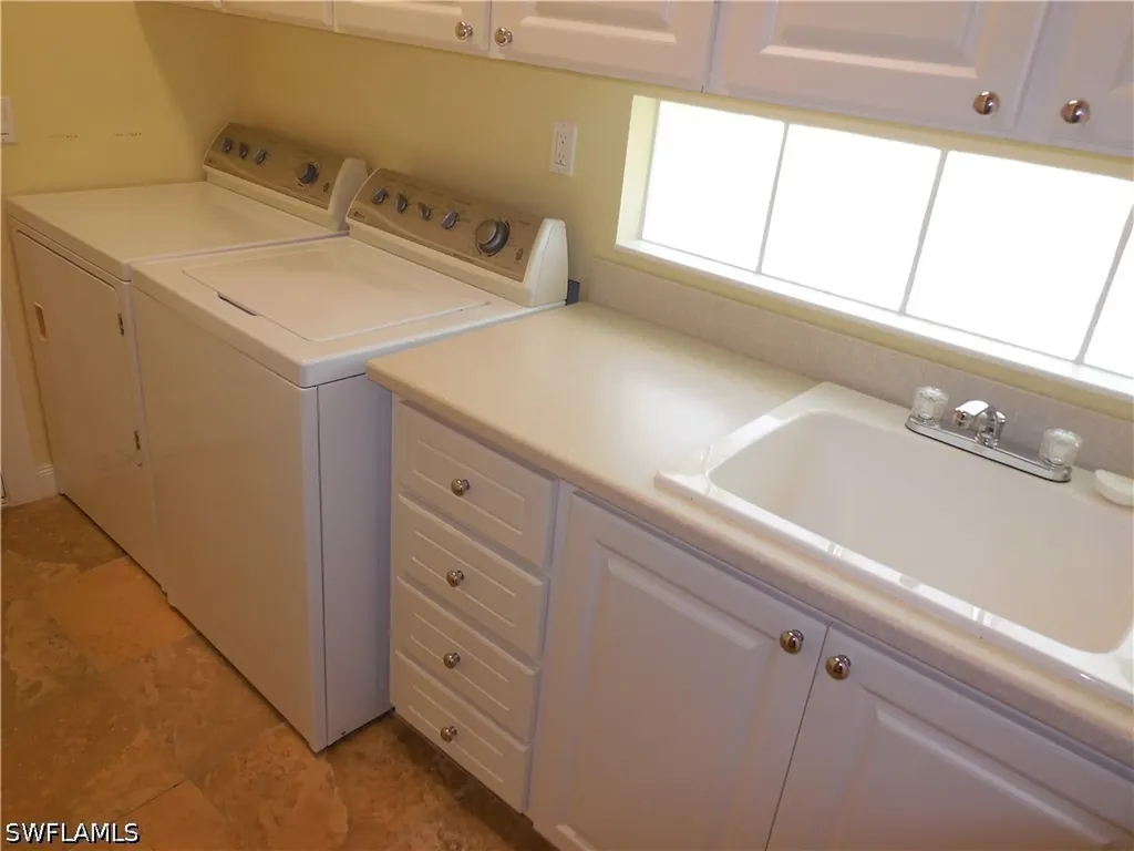 8539 Alessandria Court Naples FL 34114
