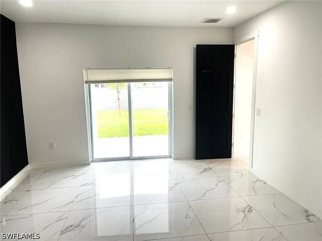 522 NW 1st Lane Cape Coral FL 33993