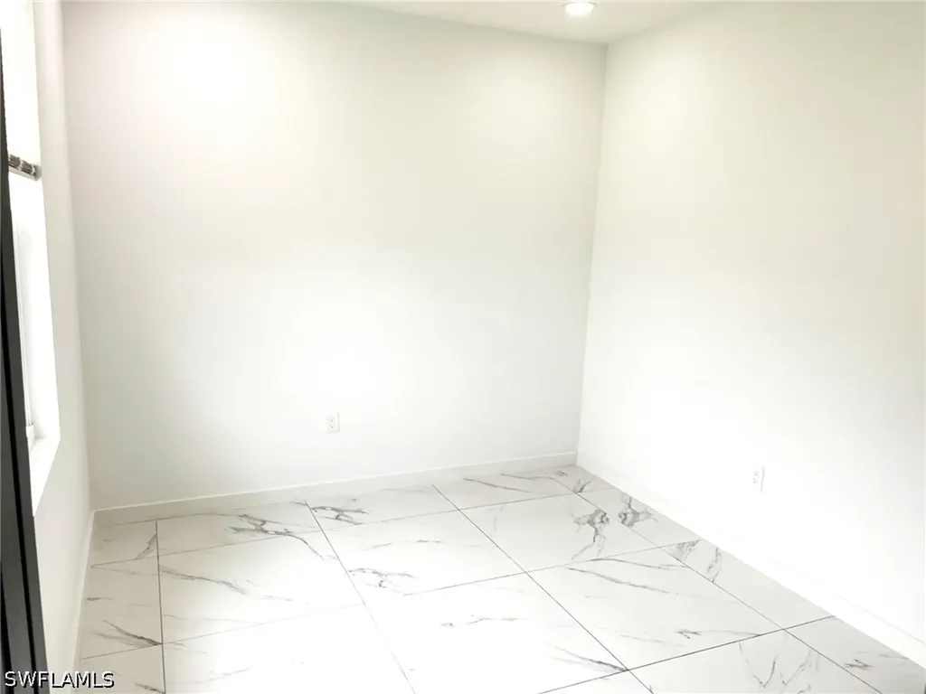 522 NW 1st Lane Cape Coral FL 33993