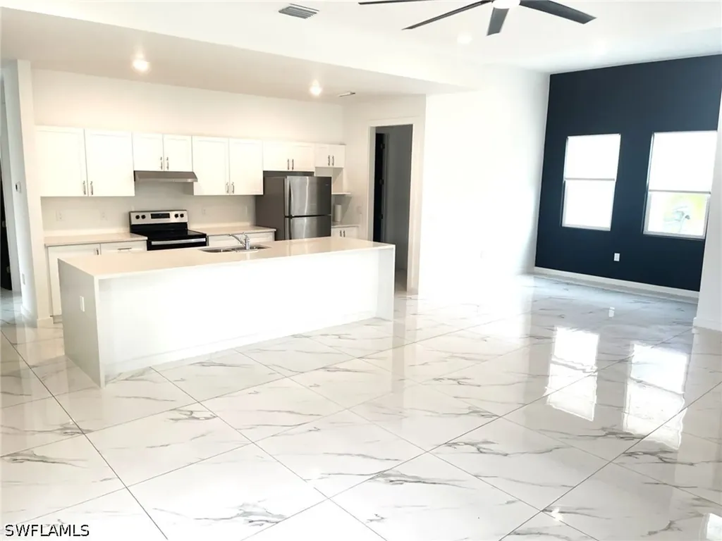 522 NW 1st Lane Cape Coral FL 33993