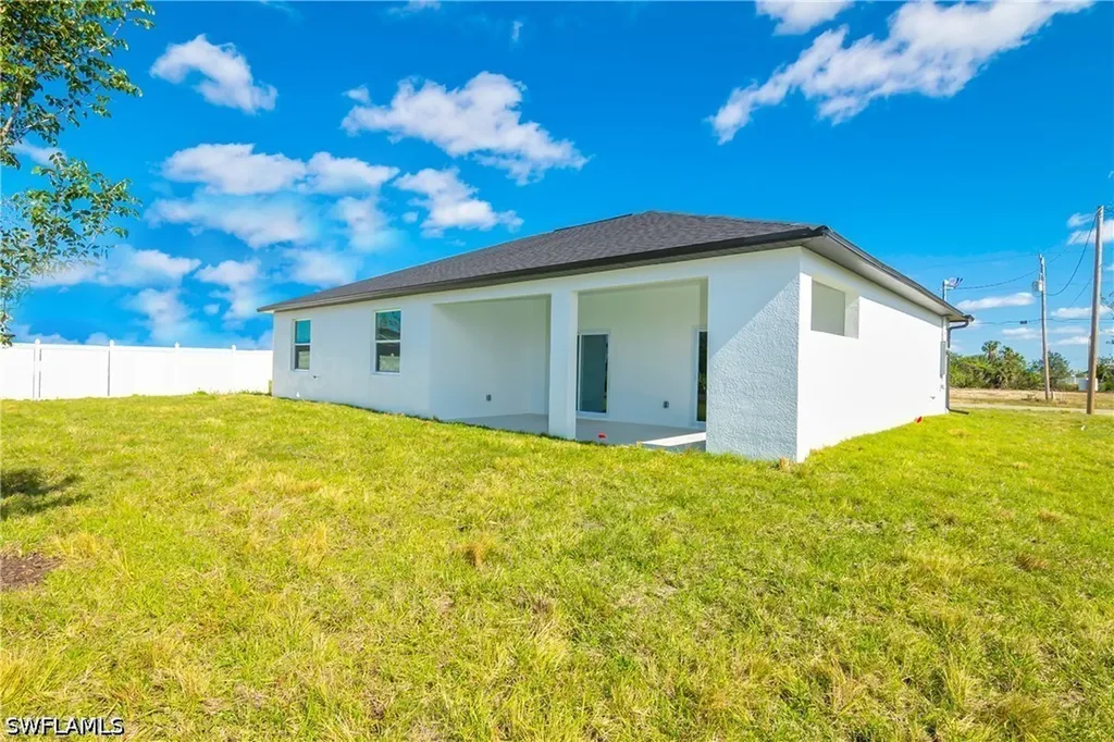 522 NW 1st Lane Cape Coral FL 33993