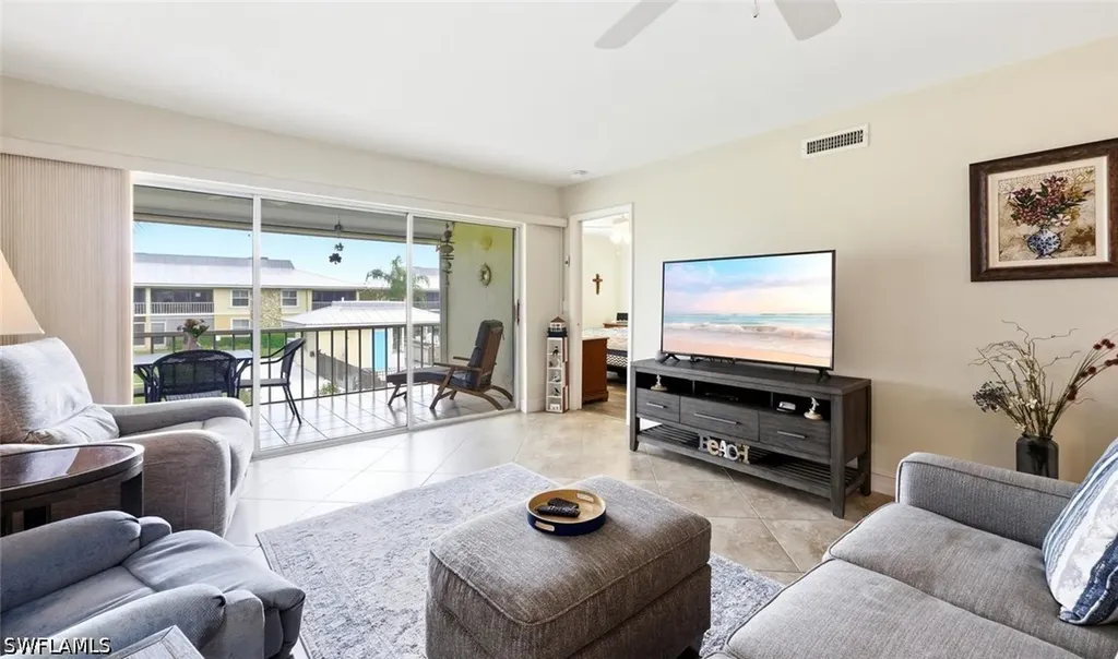 401 Charlemagne Boulevard Naples FL 34112