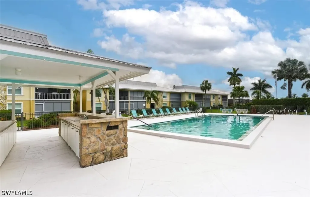 401 Charlemagne Boulevard Naples FL 34112