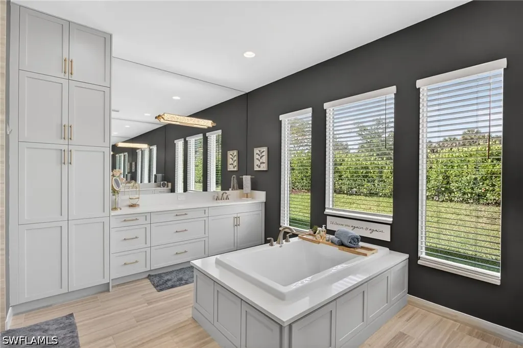 12217 Eucalyptus Way Naples FL 34120