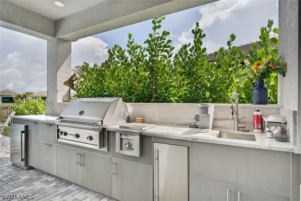 12217 Eucalyptus Way Naples FL 34120