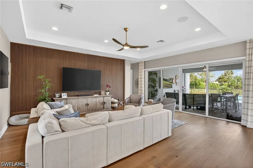 12217 Eucalyptus Way Naples FL 34120