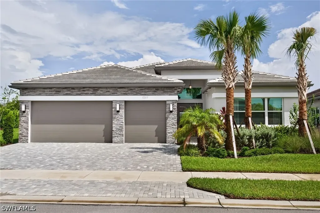 12217 Eucalyptus Way Naples FL 34120