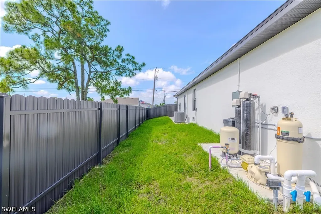 Cape Coral FL 33993