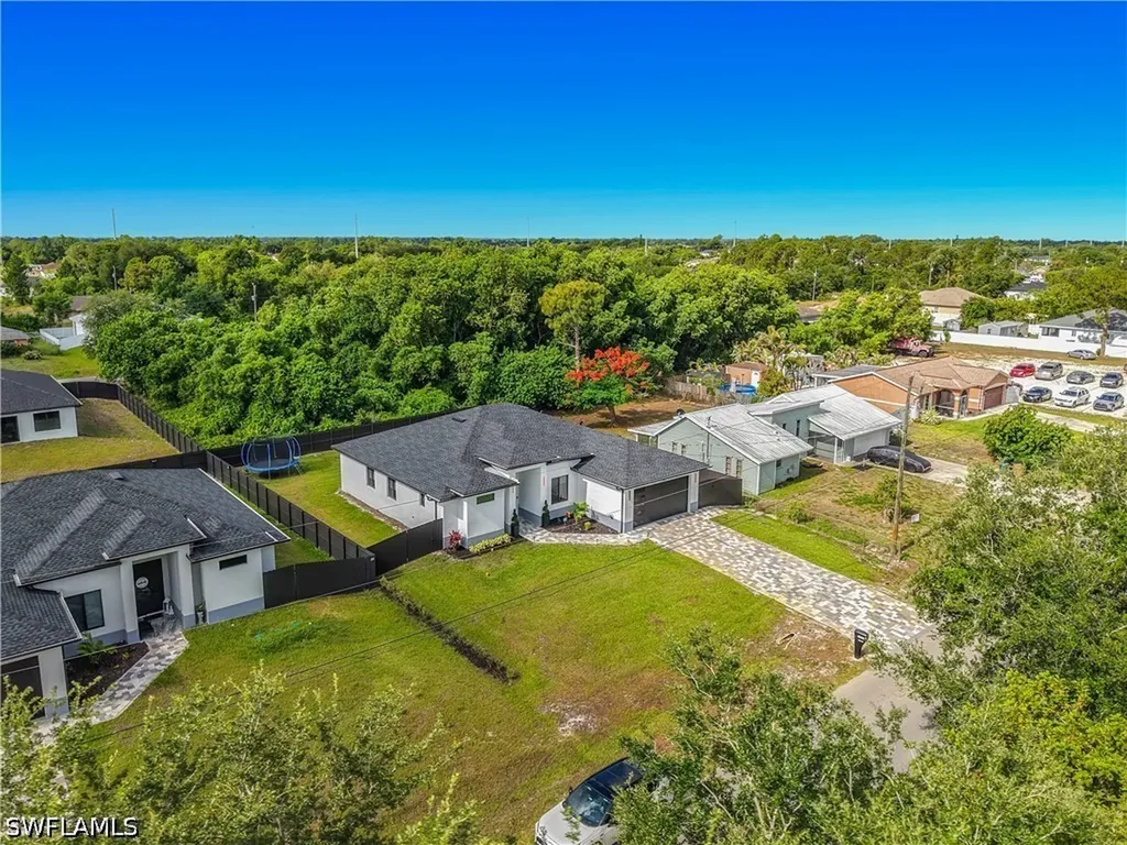 2905 4th Street W Lehigh Acres FL 33971