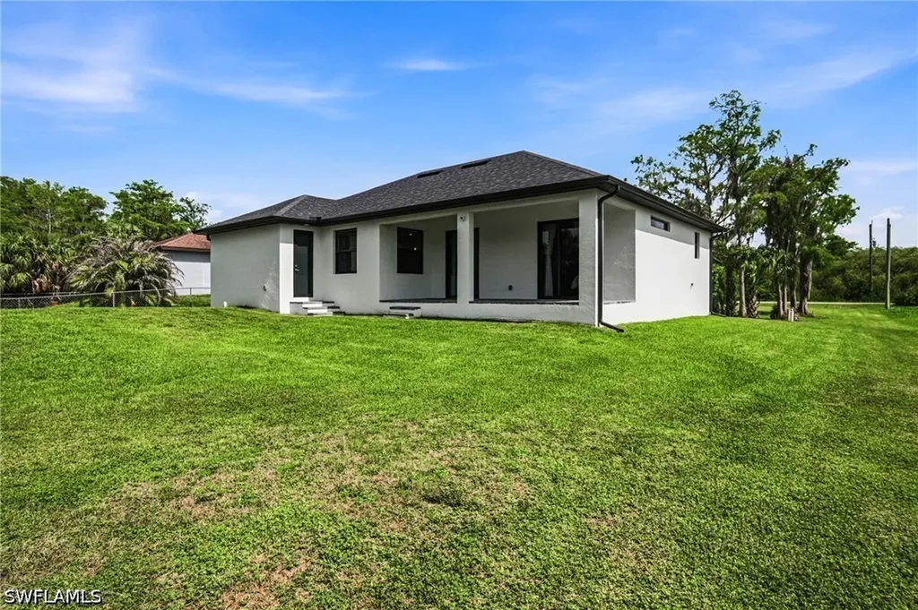 3380 31st Avenue NE Naples FL 34120