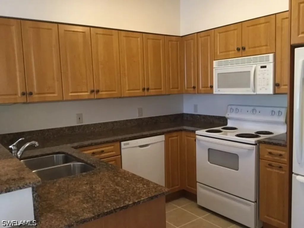 1200 Reserve Way Naples FL 34105