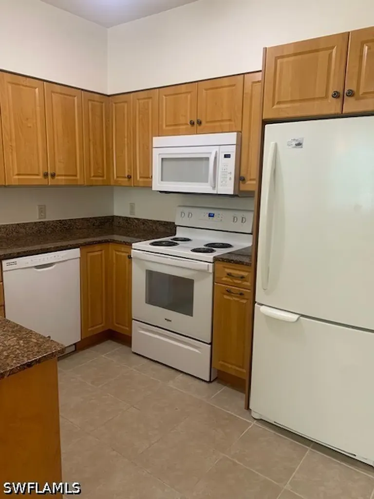 1200 Reserve Way Naples FL 34105