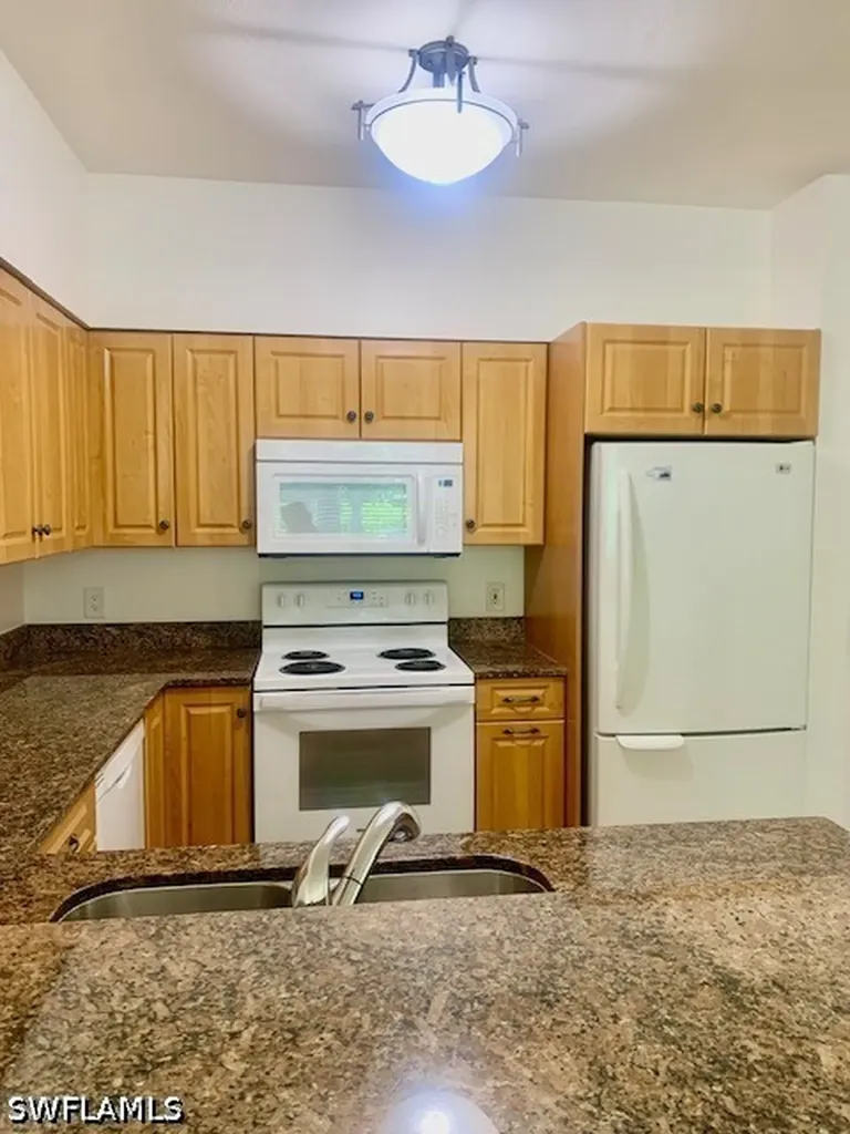 1200 Reserve Way Naples FL 34105