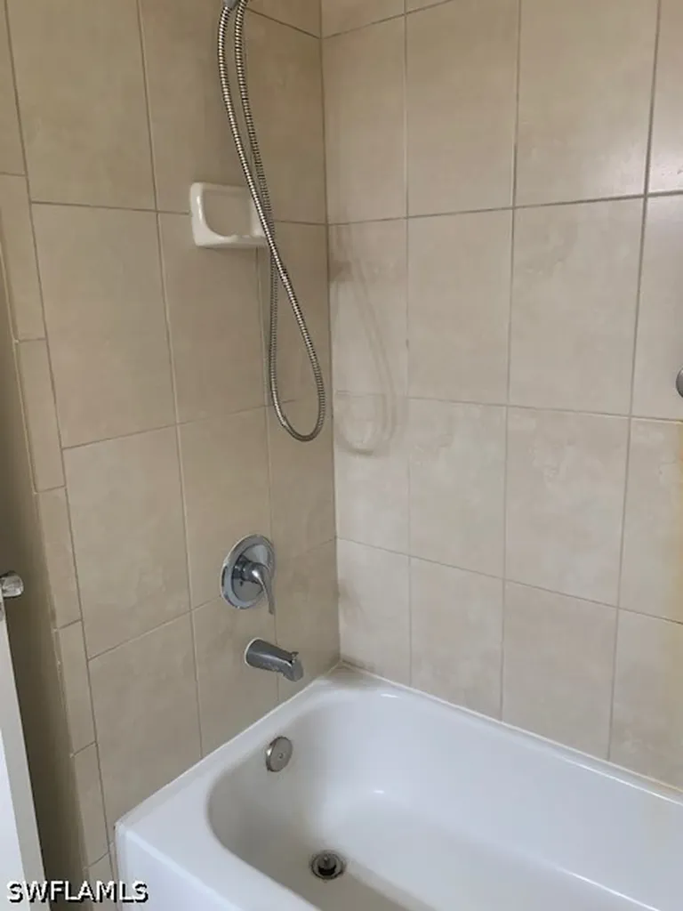 1200 Reserve Way Naples FL 34105
