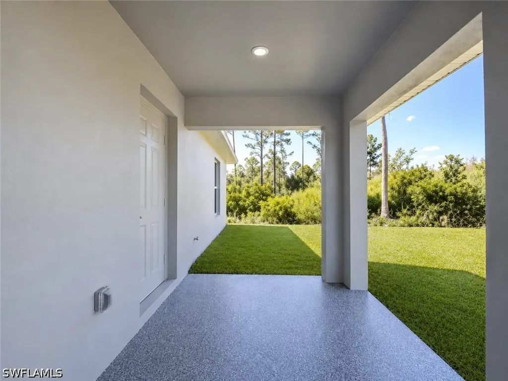 2909 15th Street SW Lehigh Acres FL 33976