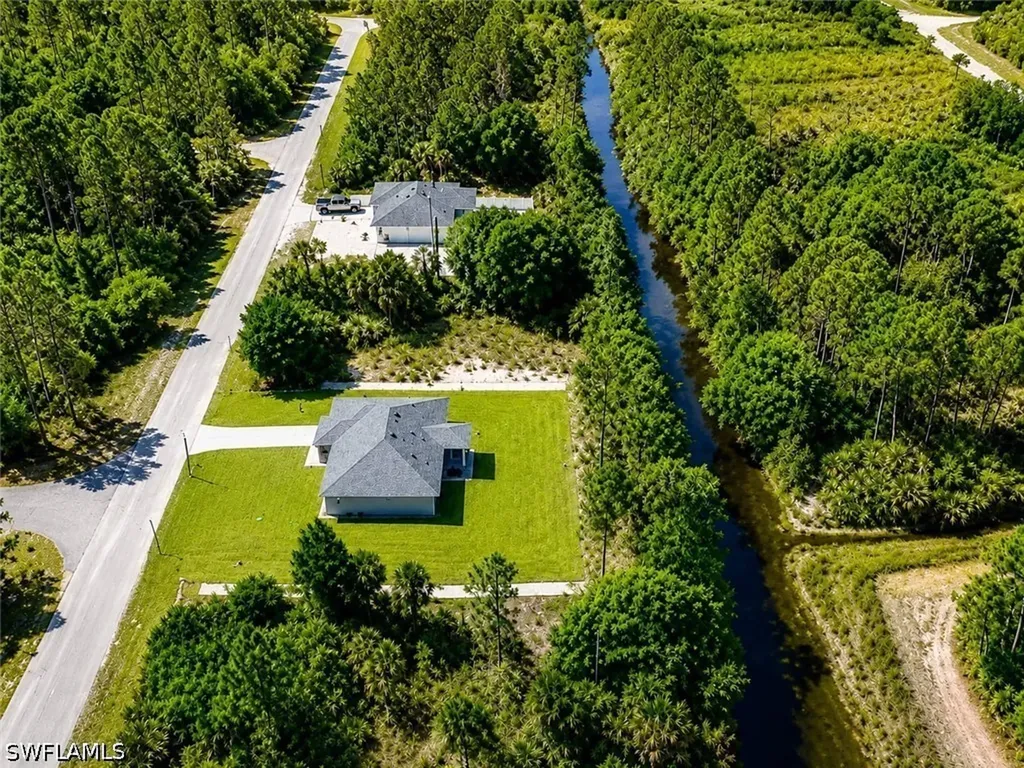 2909 15th Street SW Lehigh Acres FL 33976