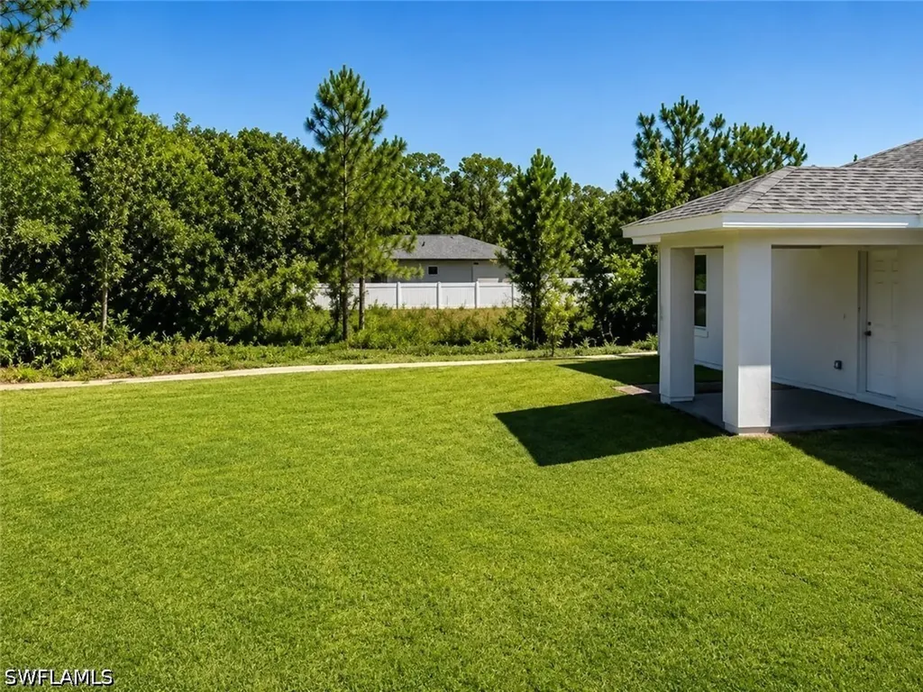 2909 15th Street SW Lehigh Acres FL 33976