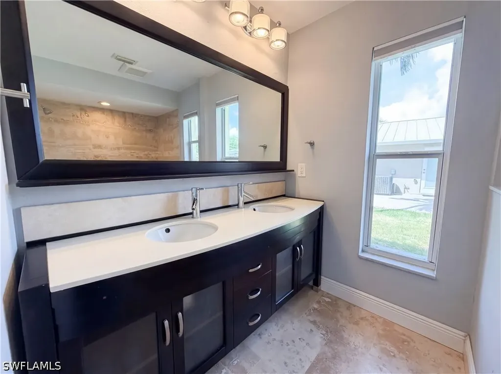 5644 Eichen Circle W Fort Myers FL 33919