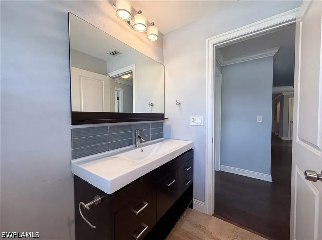 5644 Eichen Circle W Fort Myers FL 33919