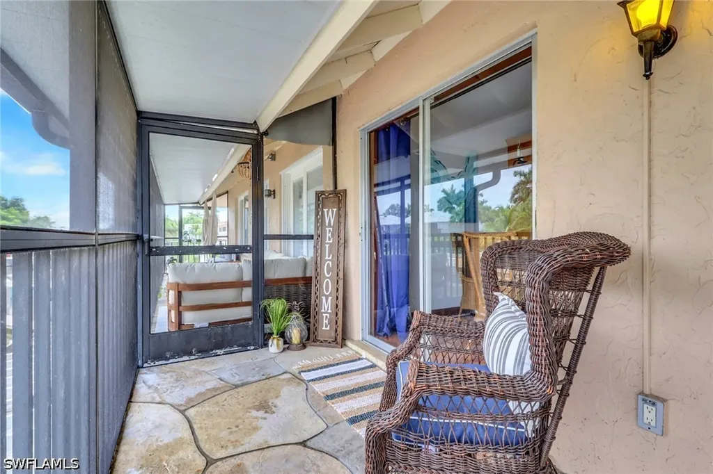 1533 Chesapeake Avenue Naples FL 34102