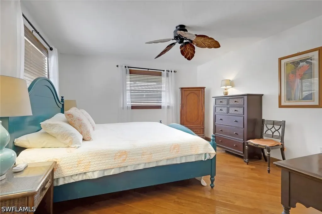 1533 Chesapeake Avenue Naples FL 34102